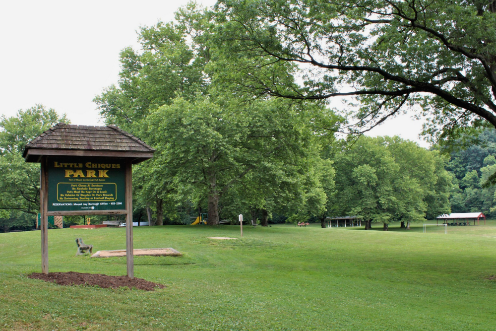 Little Chiques Park sign
